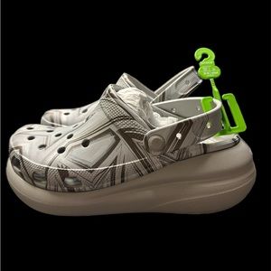 Mega crush star CROCS